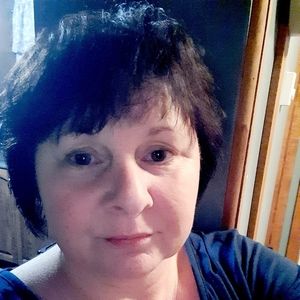 Meet your Posher, Corina